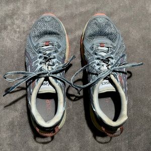 ASICS // Blue + Coral Gel Venture 6